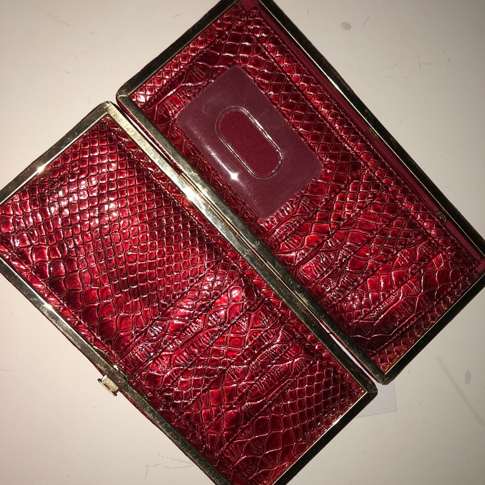 Red Wallet!